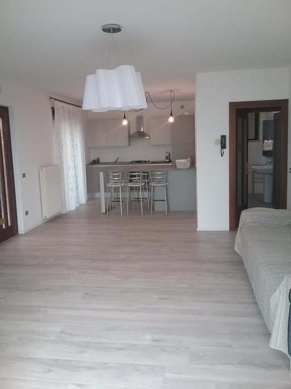 Apartment Weiss Home Riva del Garda Exterior foto